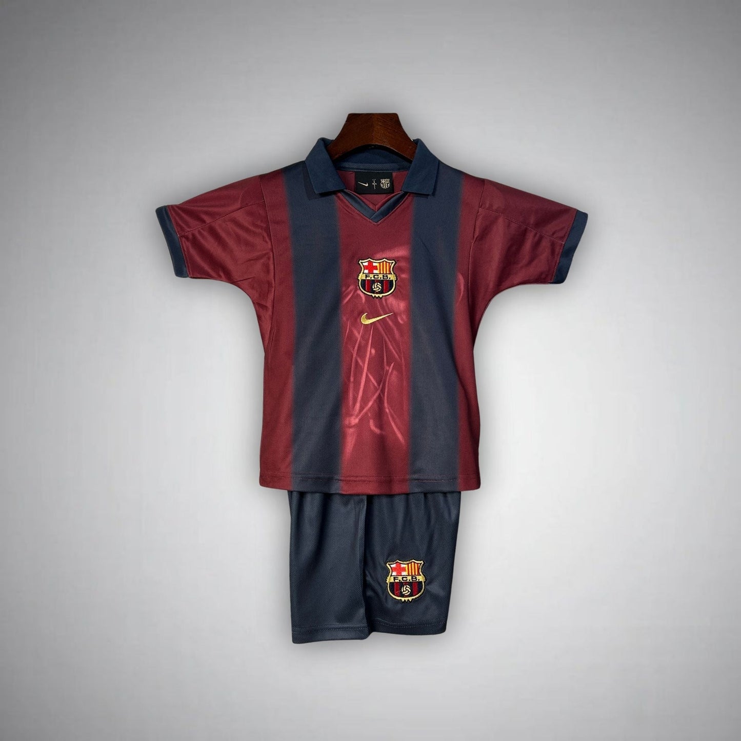 FC BARCELONA X TRAVIS SCOTT JUNIOR RETRO