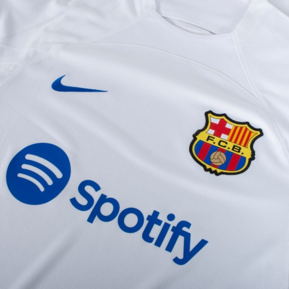2023-24 FC Barcelona Away Shirt