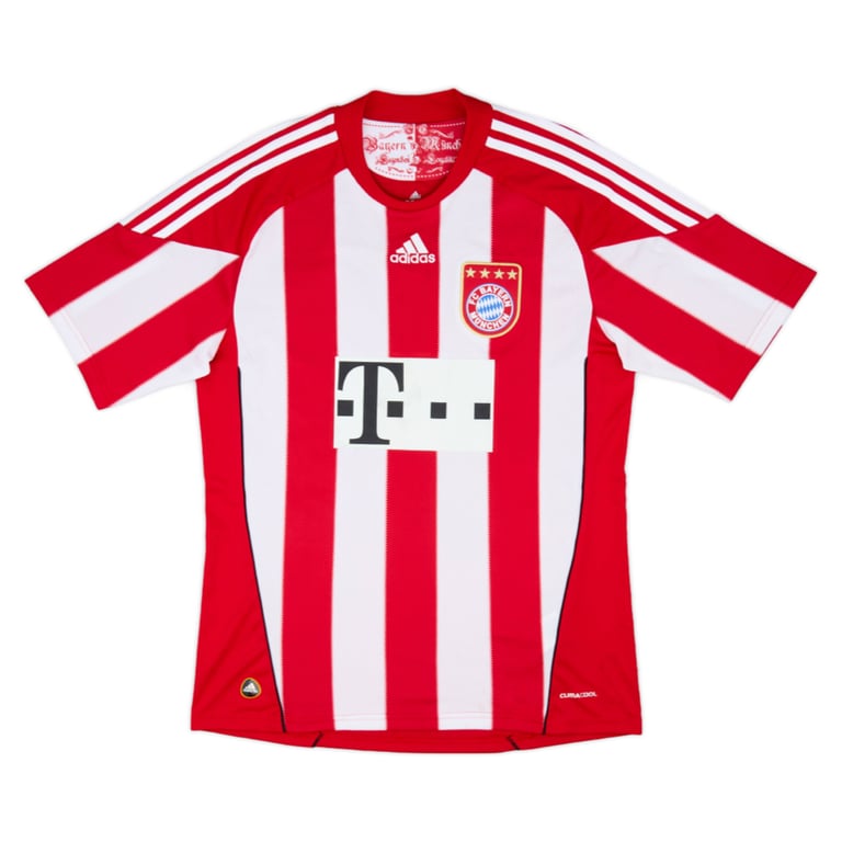 2010-11 FC Bayern München Home Shirt