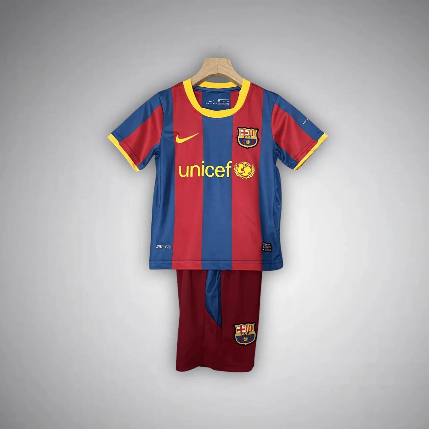 FC BARCELONA JUNIOR 2010 RETRO