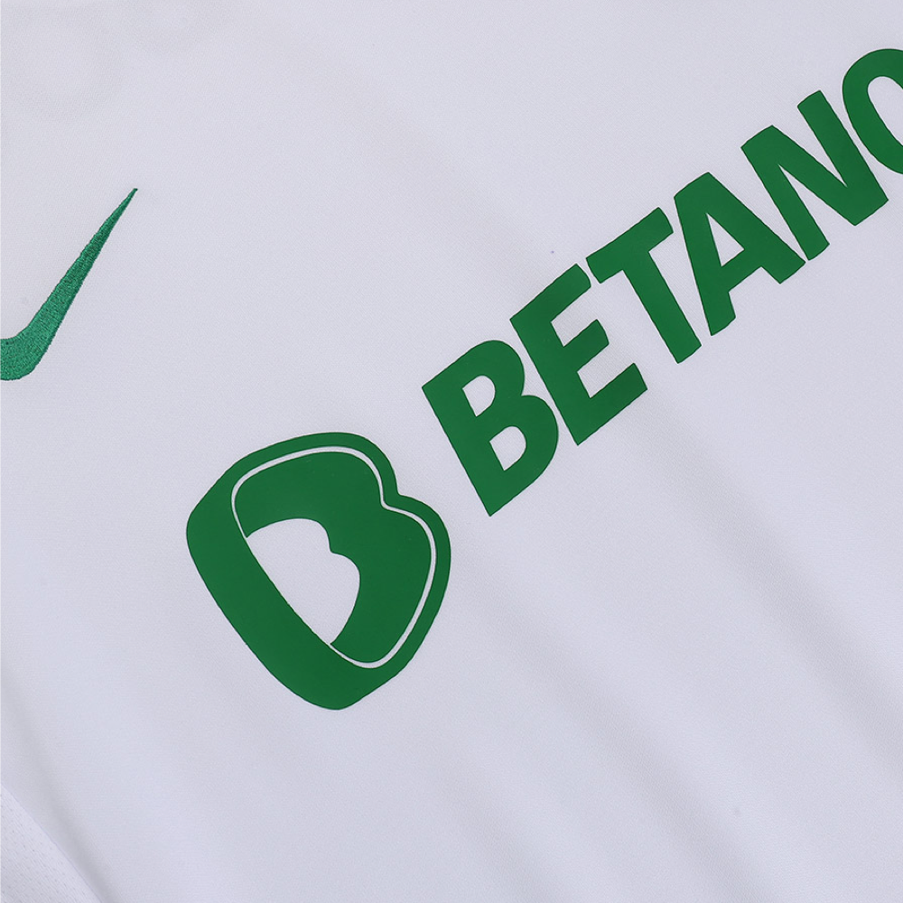 2024-25 Sporting CP Away Shirt