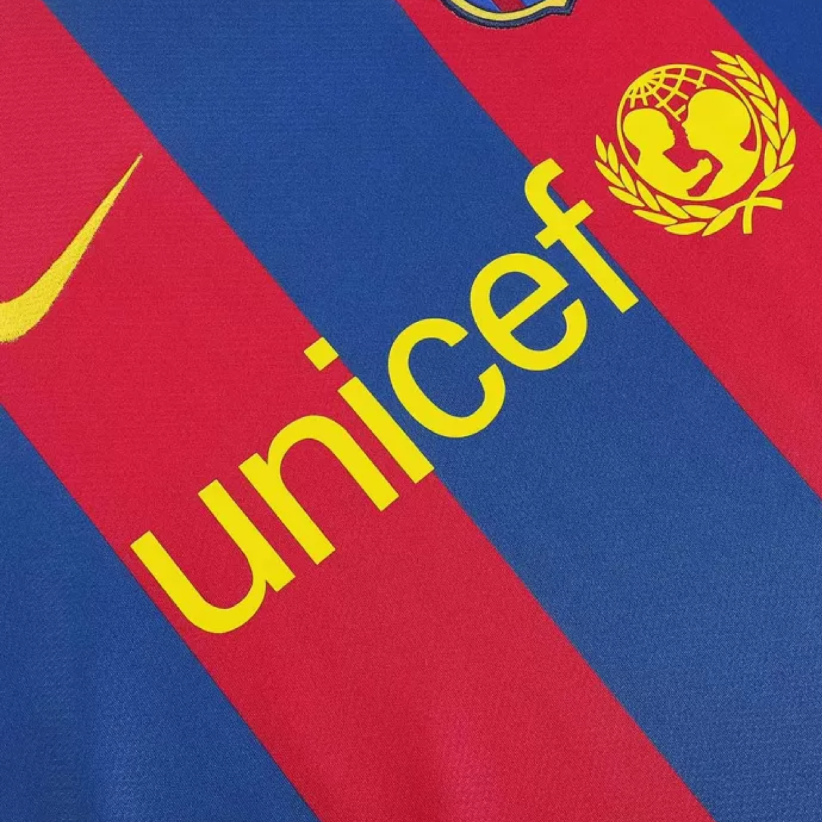 2010-11 FC Barcelona Home Shirt