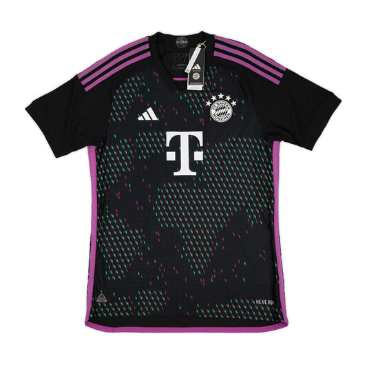2023-24 FC Bayern München Away Shirt